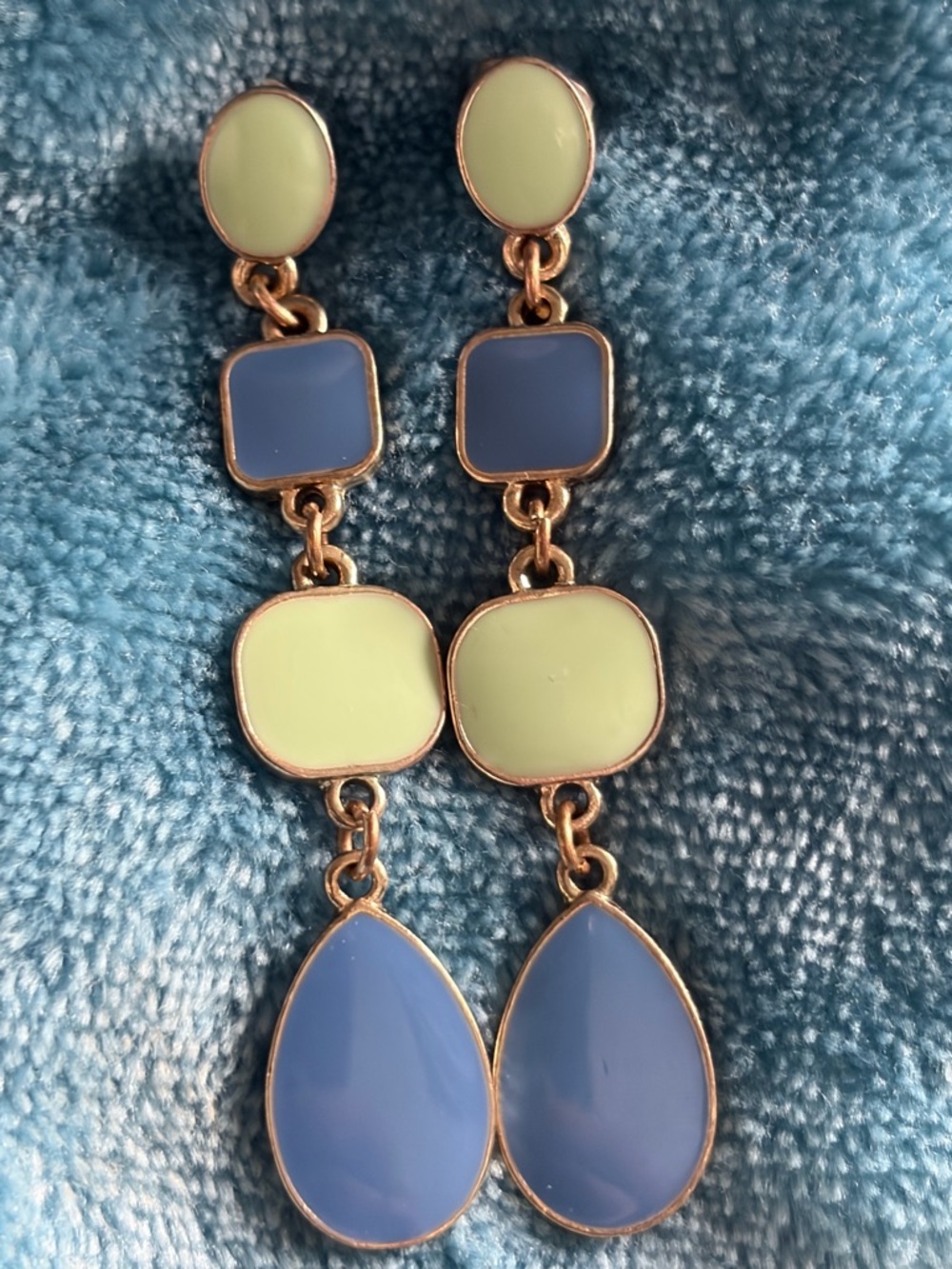 3/$30✨🩵💚Periwinkle & Light Green Enamel Geometric Y2K Drop Pierced Earrings💚🩵